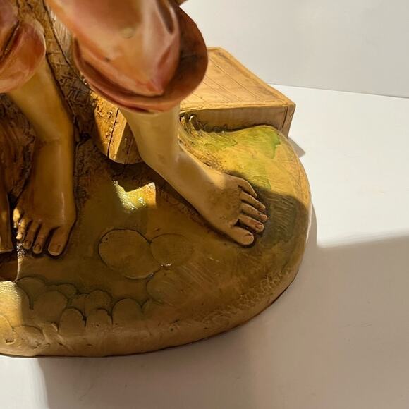 Vintage Italian Capodimonte Child Fish Seller Statue hand painted - Picture 11 of 12